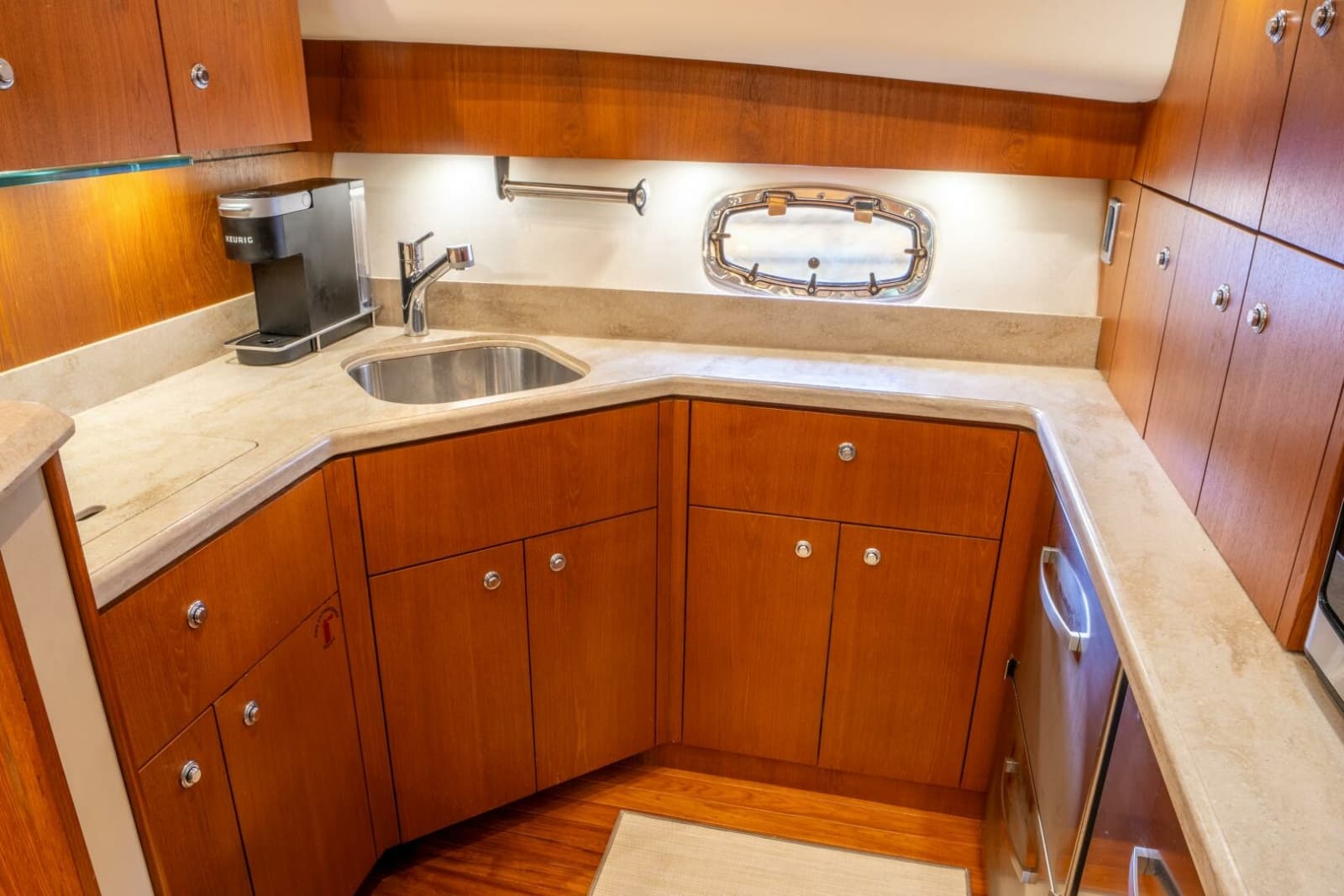 2015 Tiara Yachts 4300 Open - Photo 8