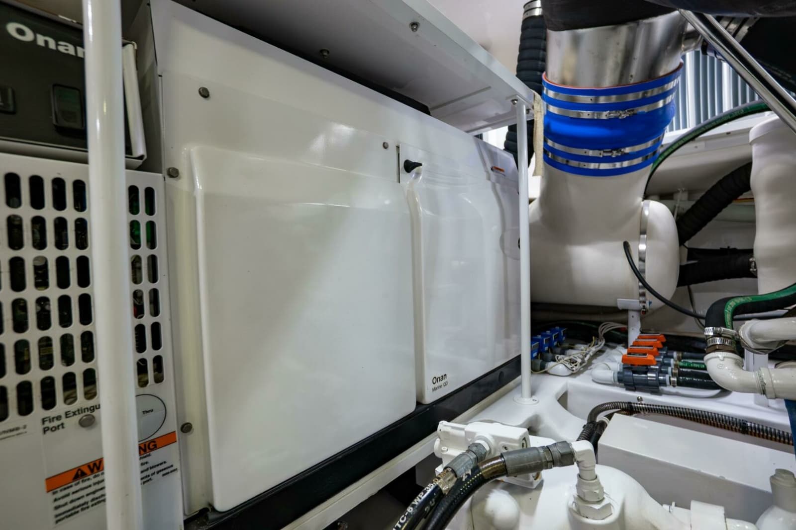2021 Viking 72 Enclosed Bridge - Photo 51