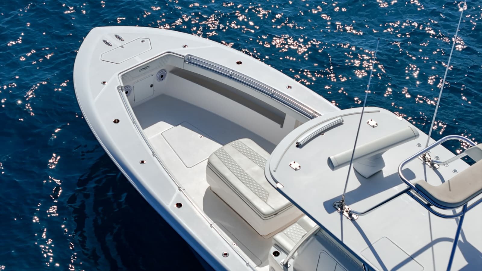2021 Invincible 42 Center Console - Photo 4