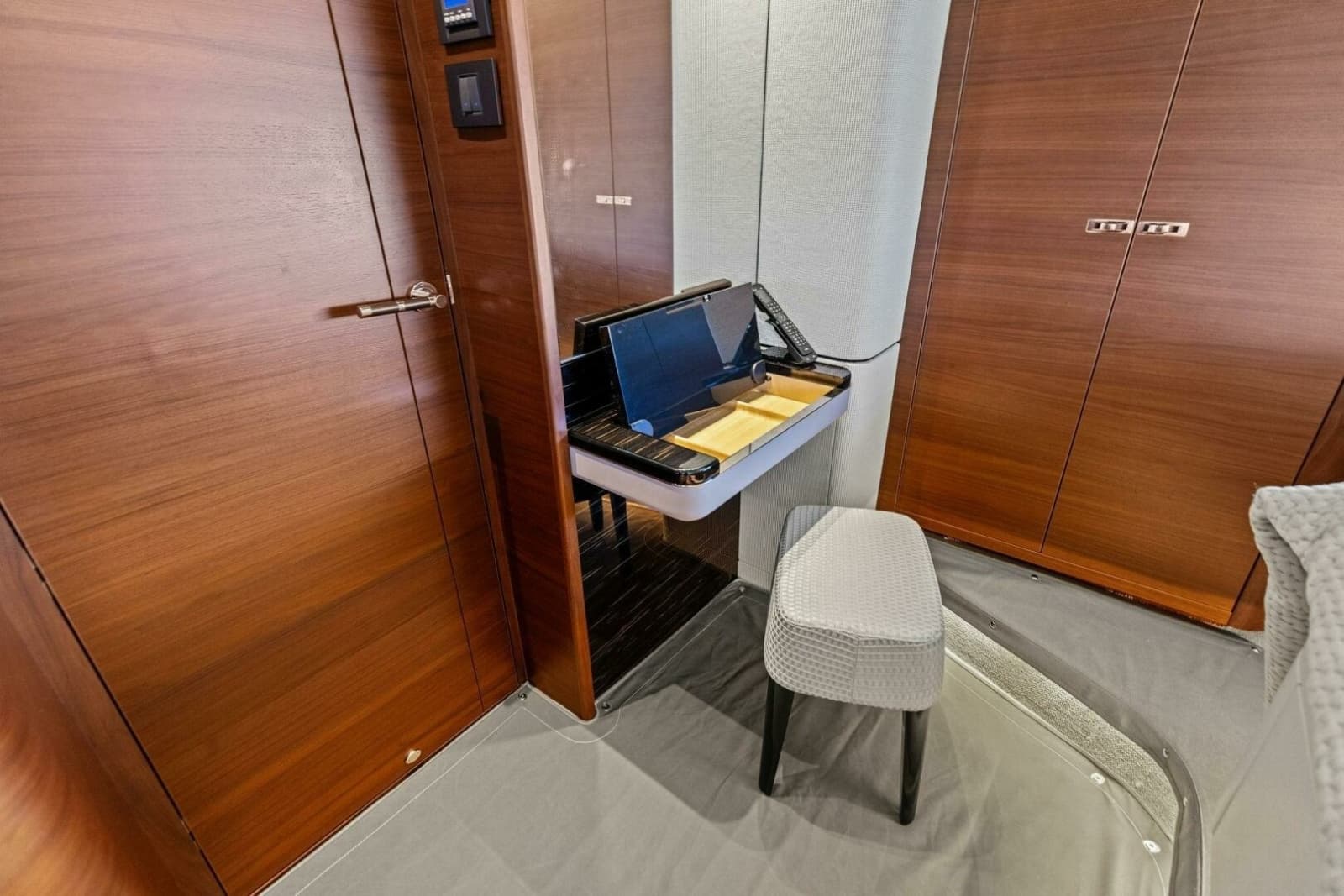 2018 Princess Y75 Motor Yacht - Photo 69
