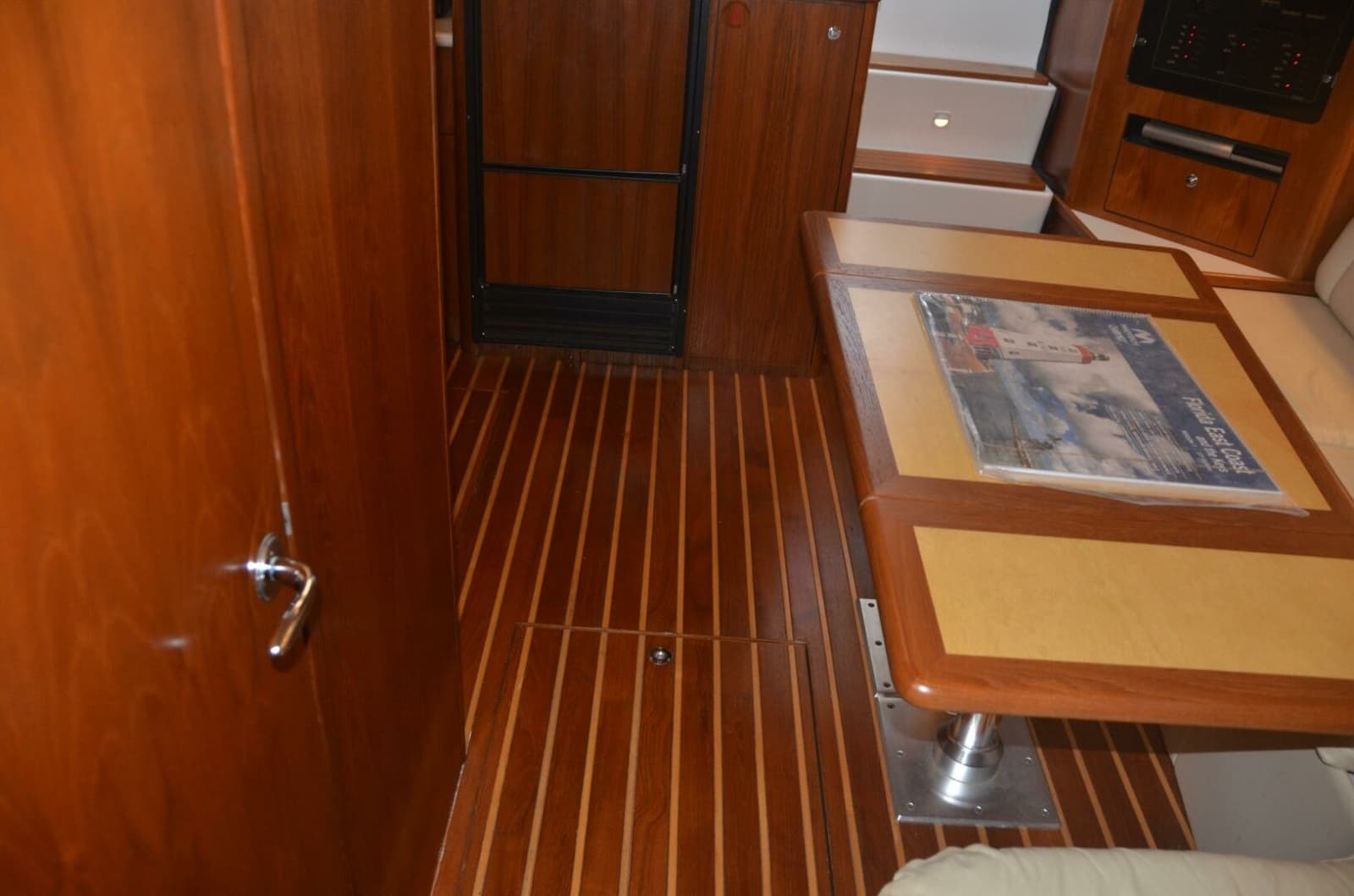 2001 Tiara Yachts 4100 Open - Photo 5