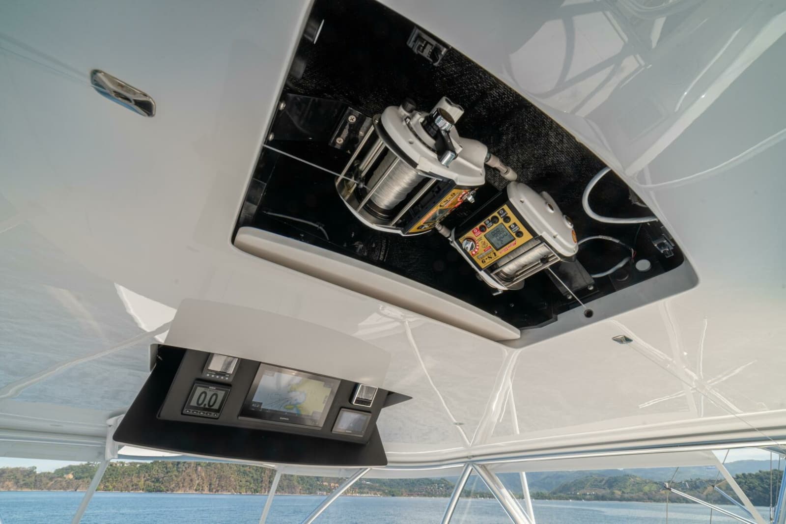 2025 Viking 58 Convertible - Photo 39