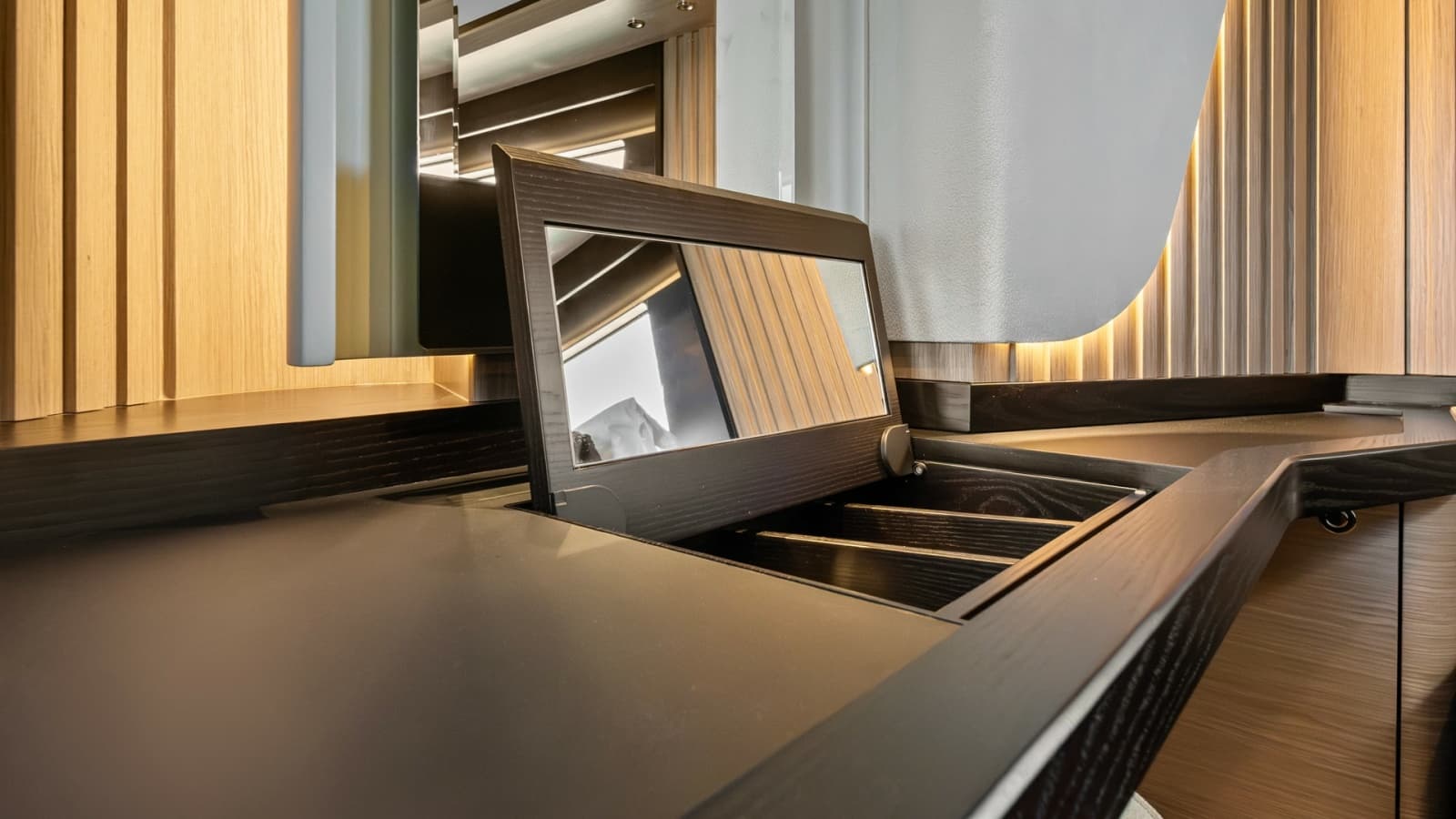 2026 Absolute 58 Navetta - Photo 15