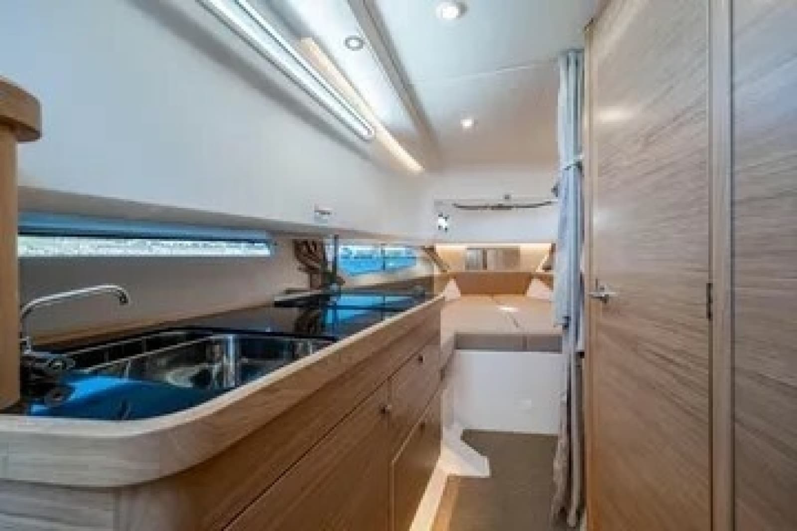 2023 Nimbus C11 - Photo 22