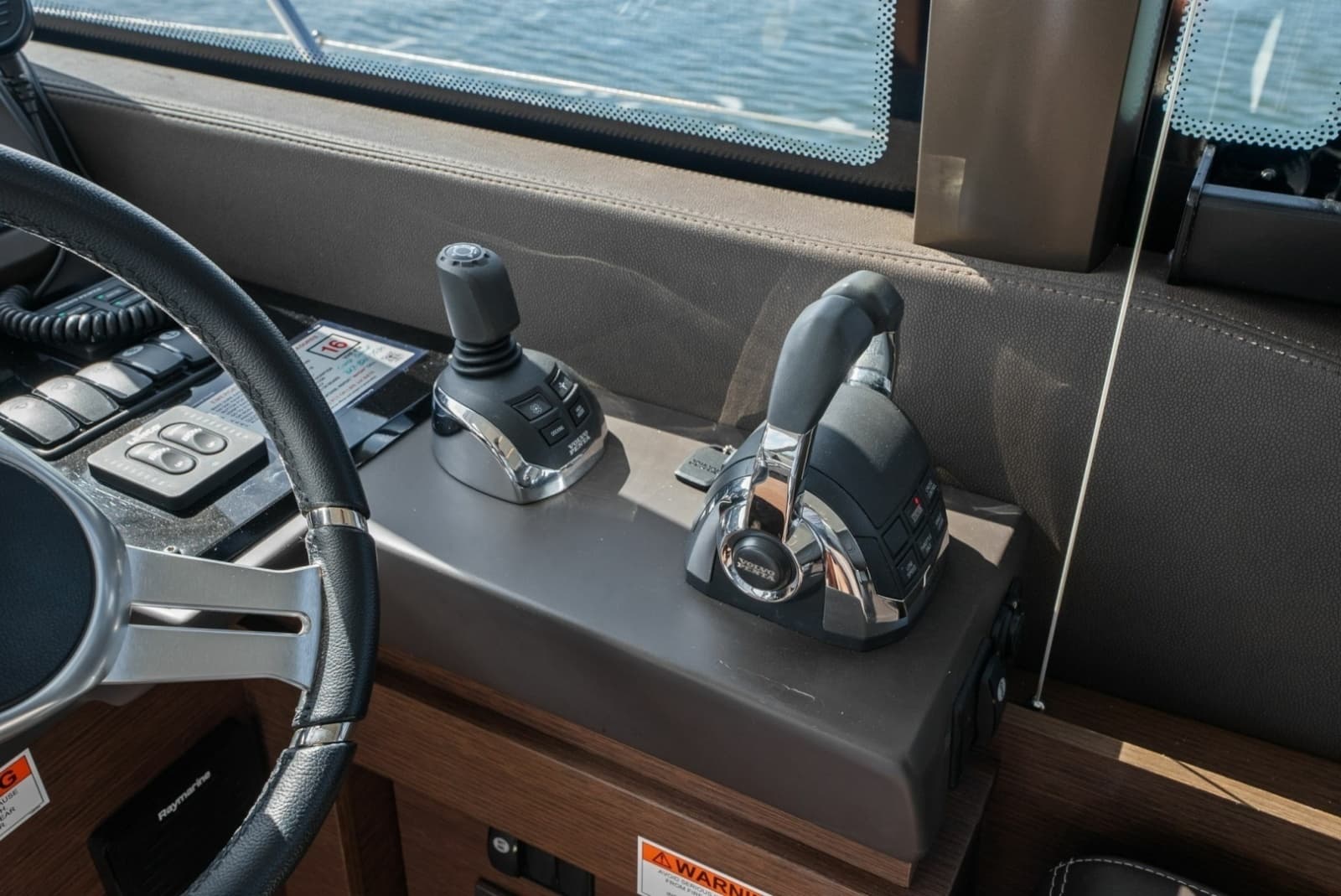 2020 Prestige 460 Flybridge - Photo 43