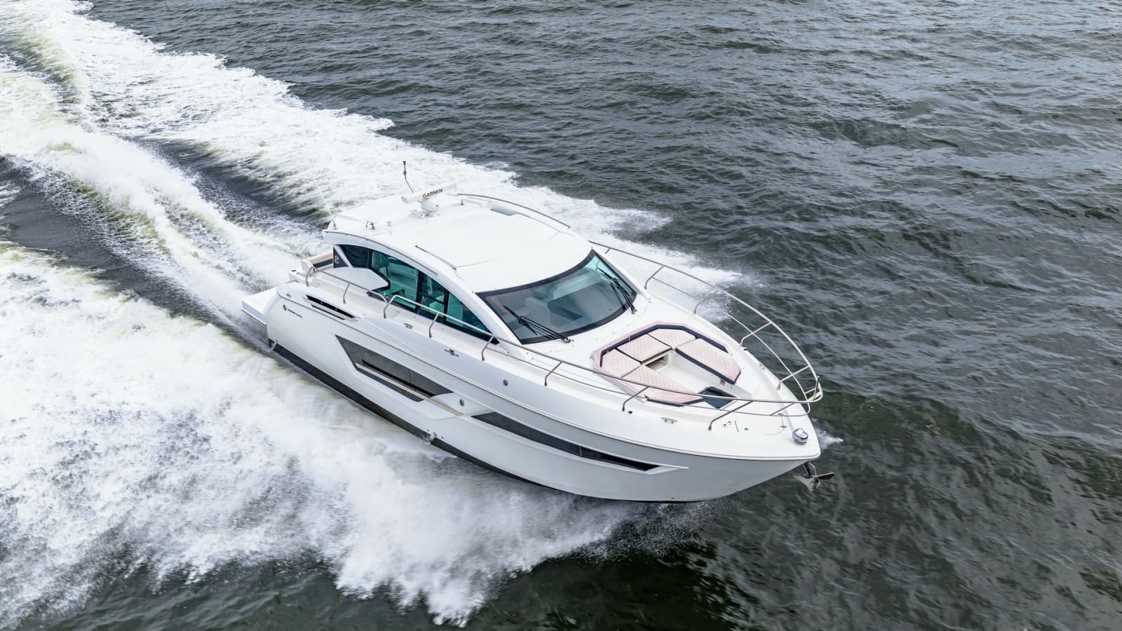 2019 Cruisers Yachts Cantius 46 - Photo 91