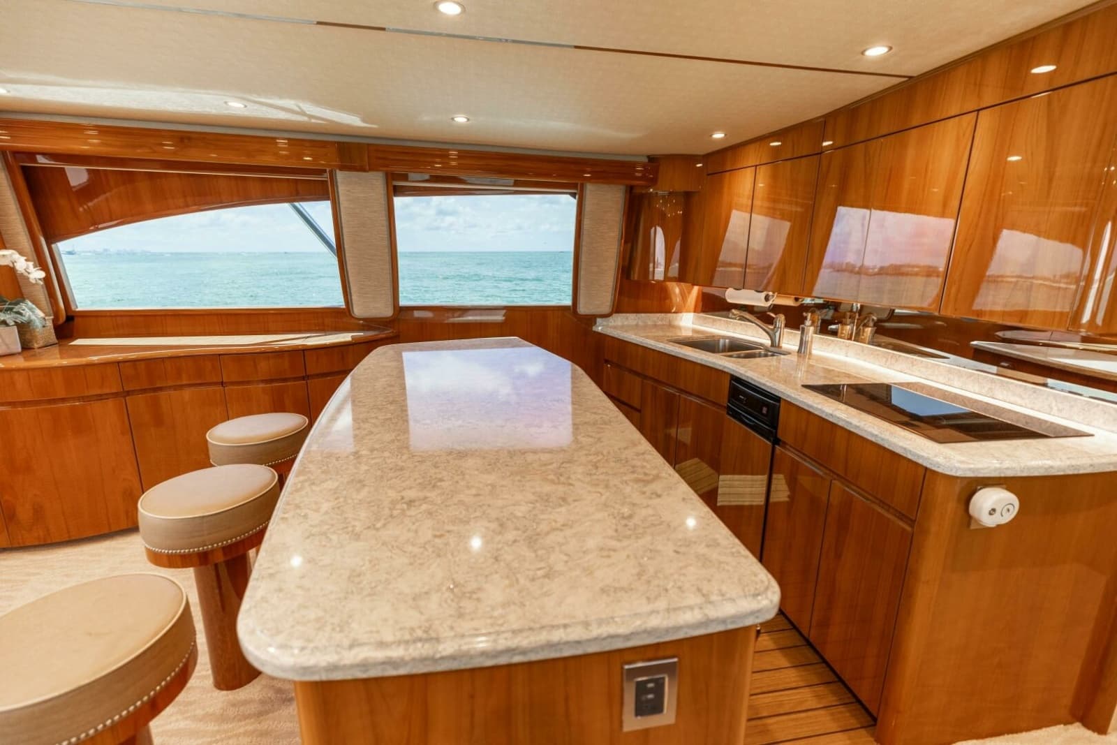 2017 Viking 66 Convertible - Photo 13