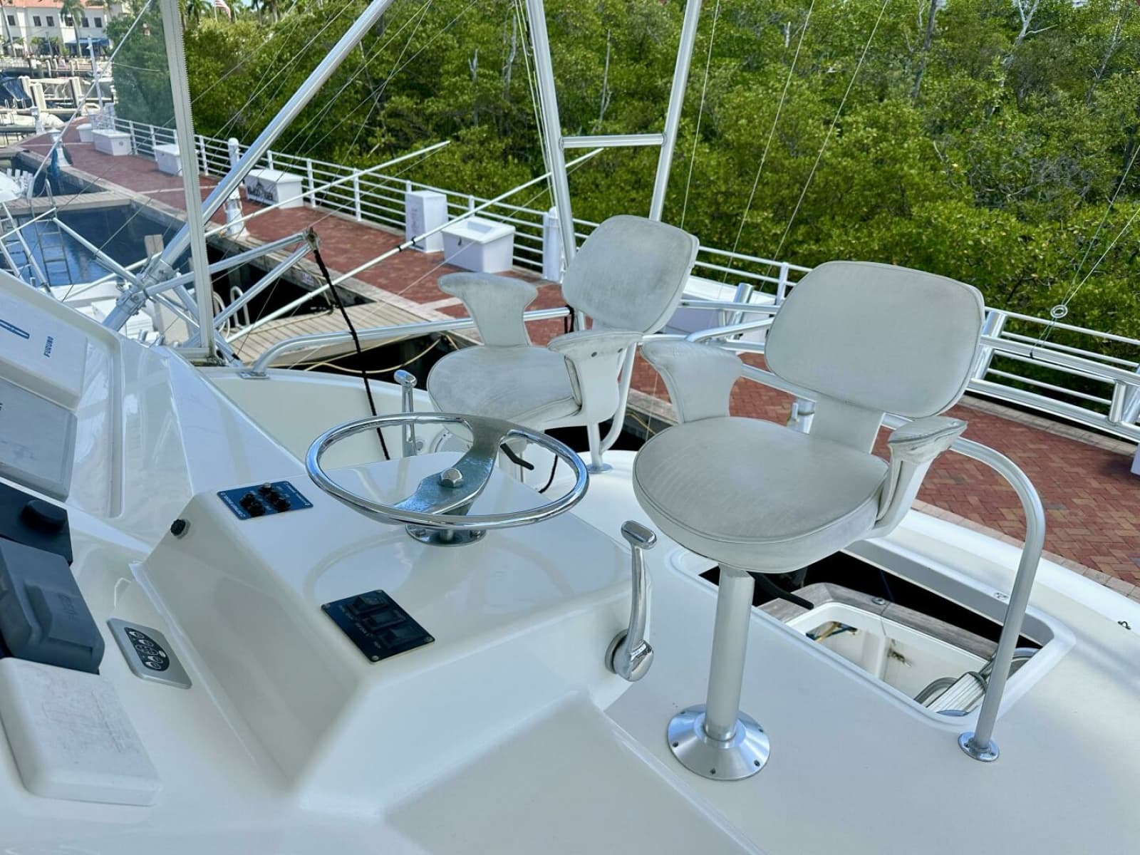 2005 Ocean Yachts 50 Super Sport - Photo 8