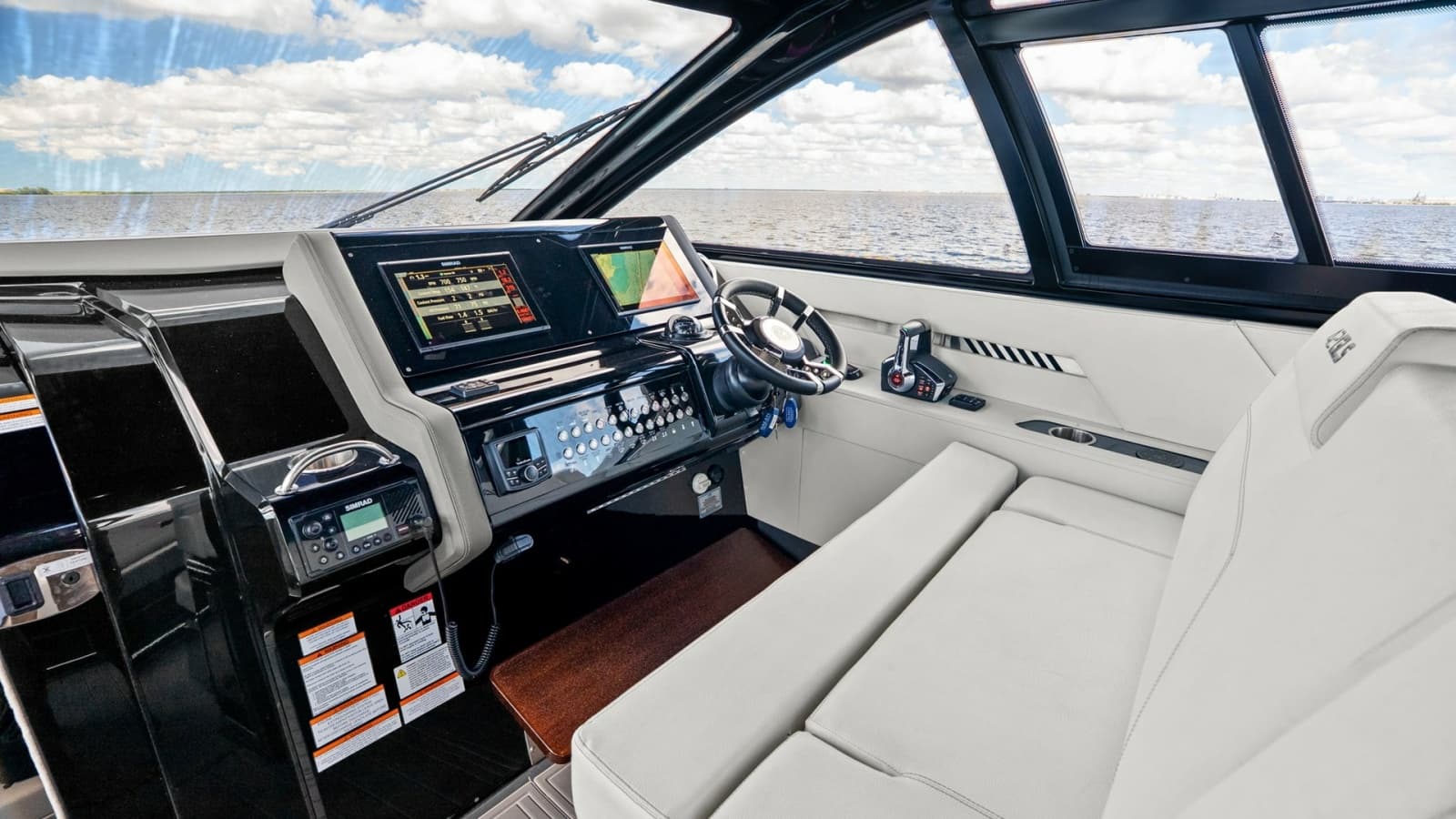 2023 Cruisers Yachts 42 GLS - Photo 6
