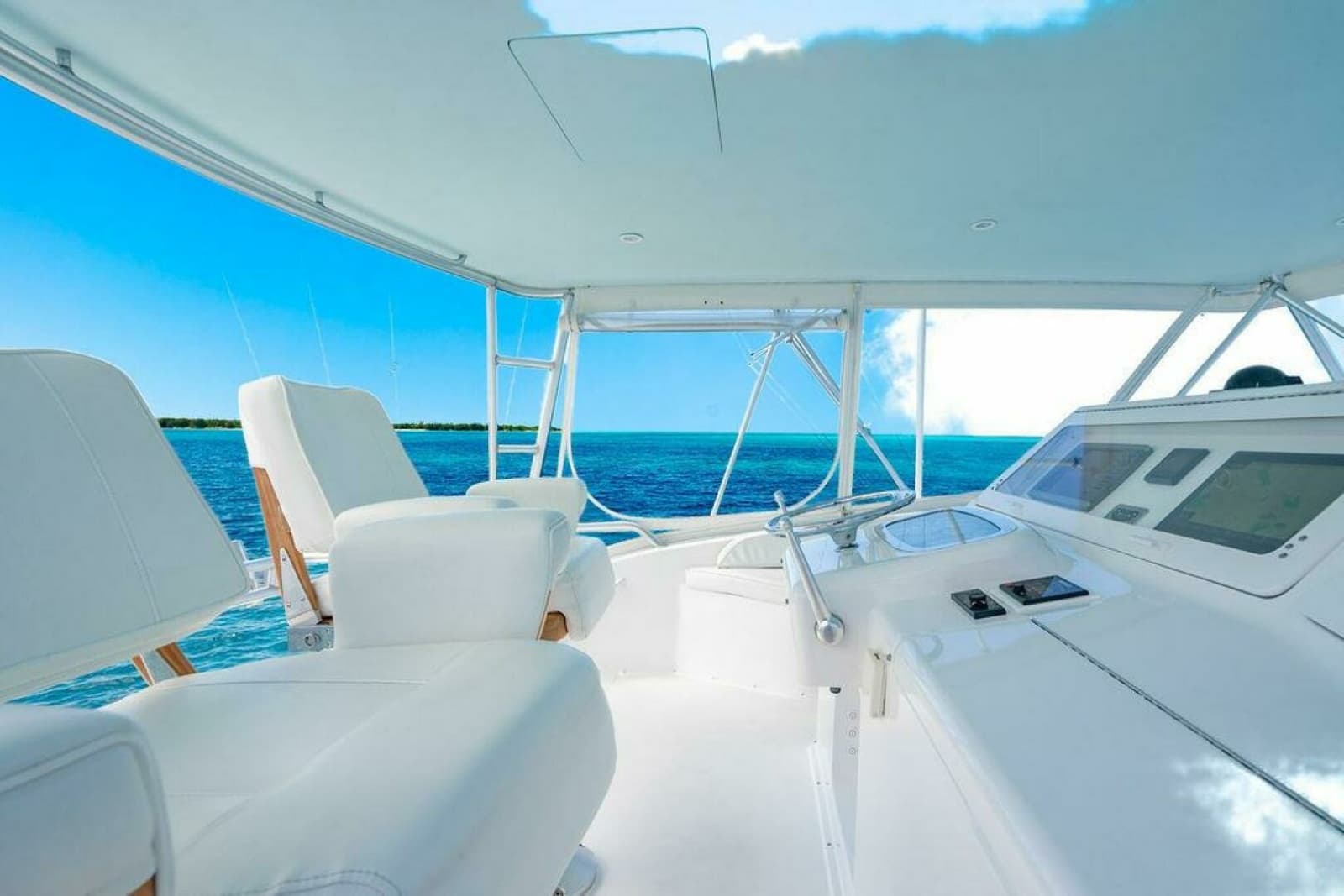 1999 Viking 55 Convertible - Photo 69