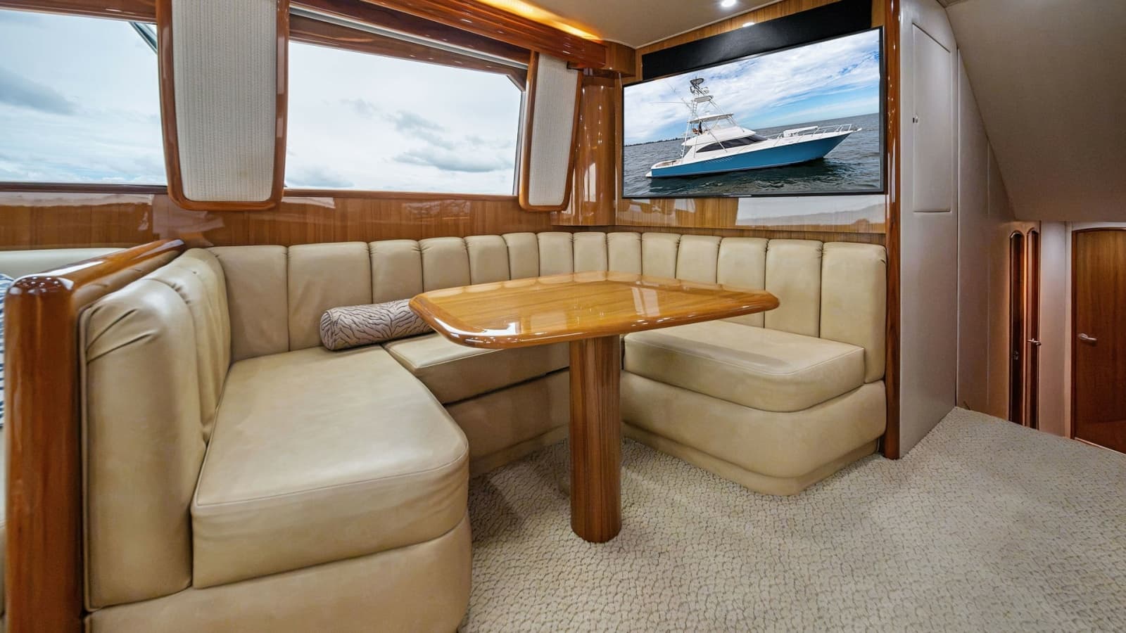 2013 Viking 55 Convertible - Photo 7