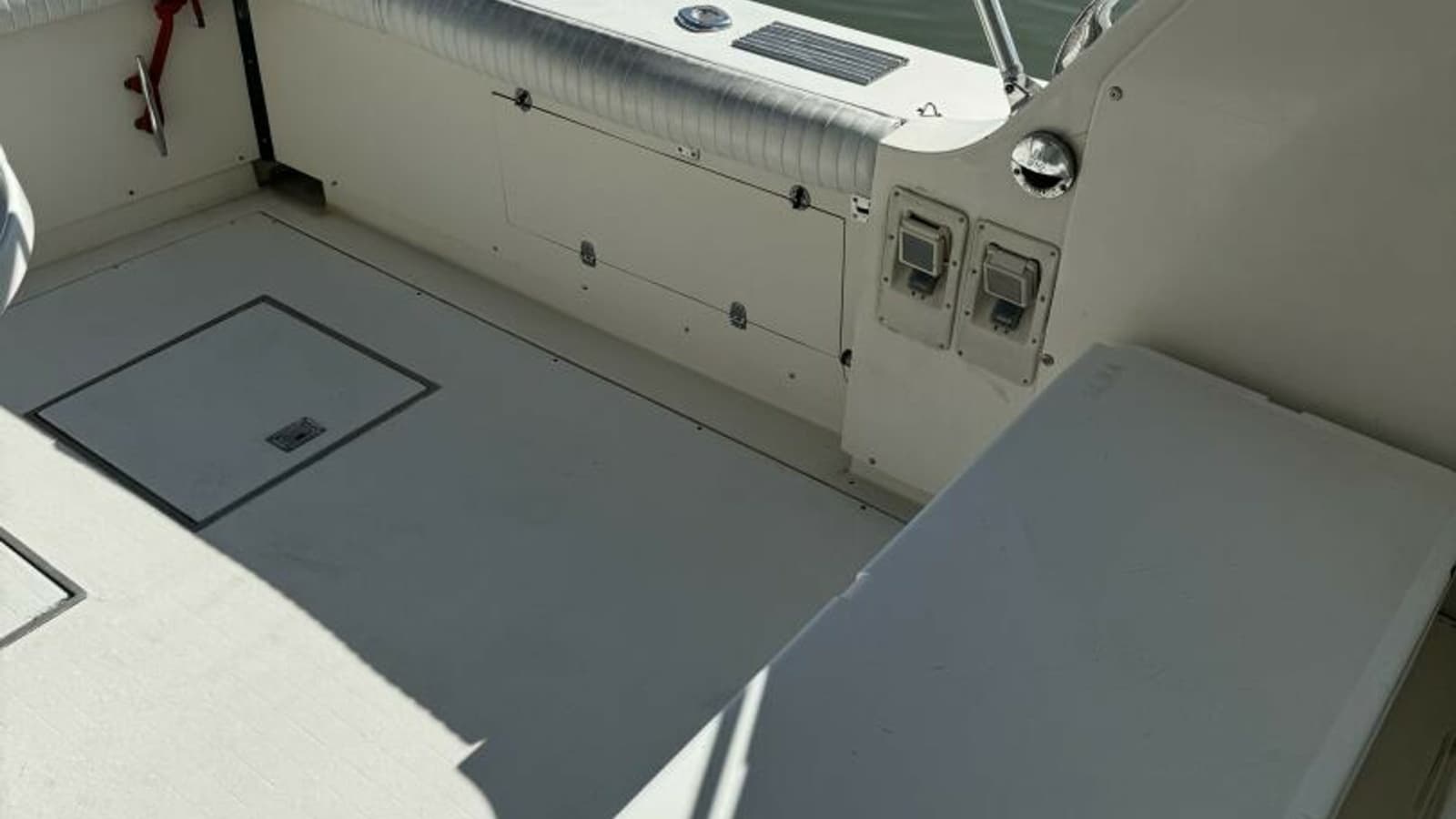 1983 Bertram 385 Convertible - Photo 12