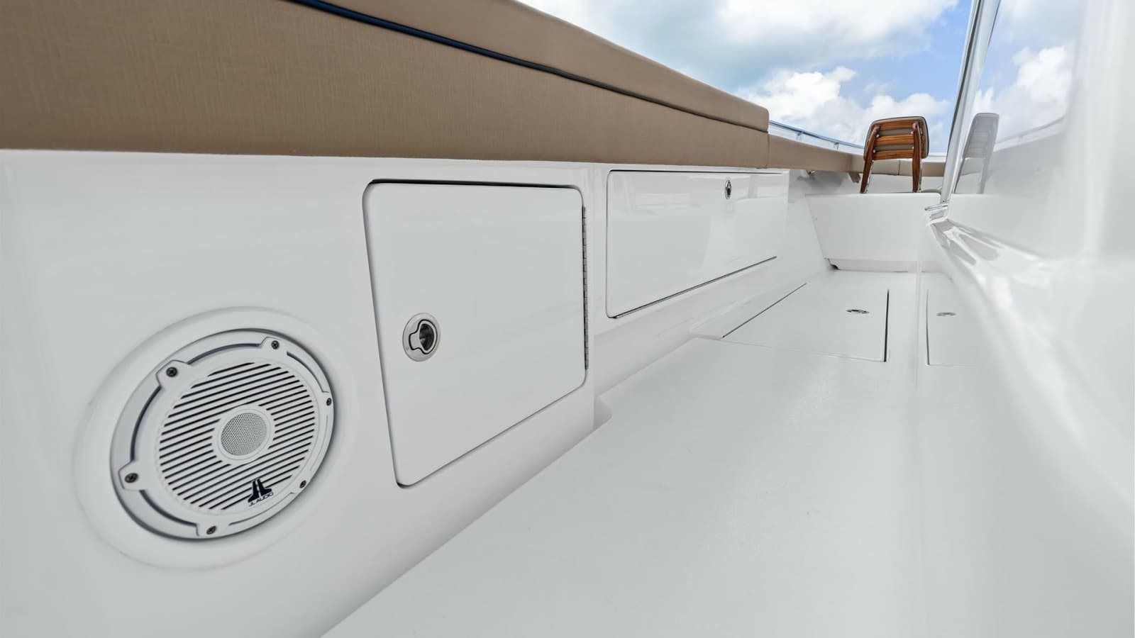 2024 Valhalla Boatworks V-37 - Photo 40