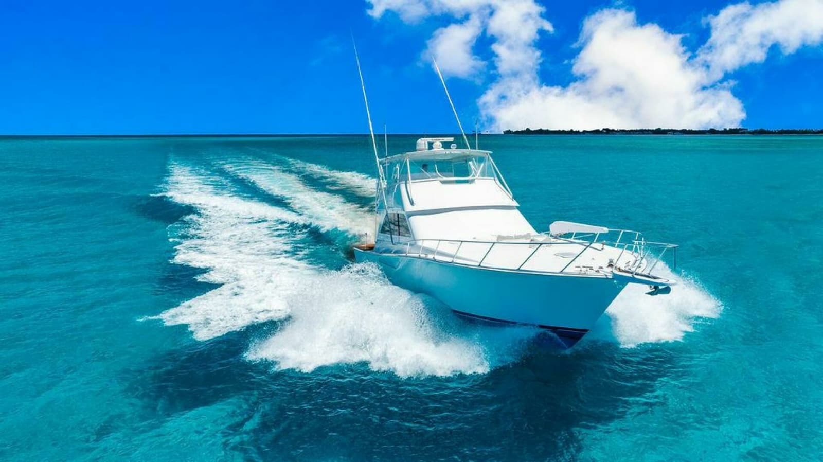 1999 Viking 55 Convertible - Photo 32