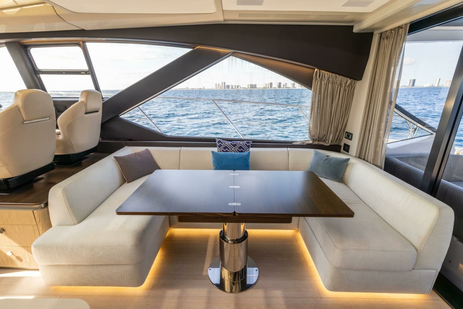 2021 Azimut S6 Sport Fly - Photo 4