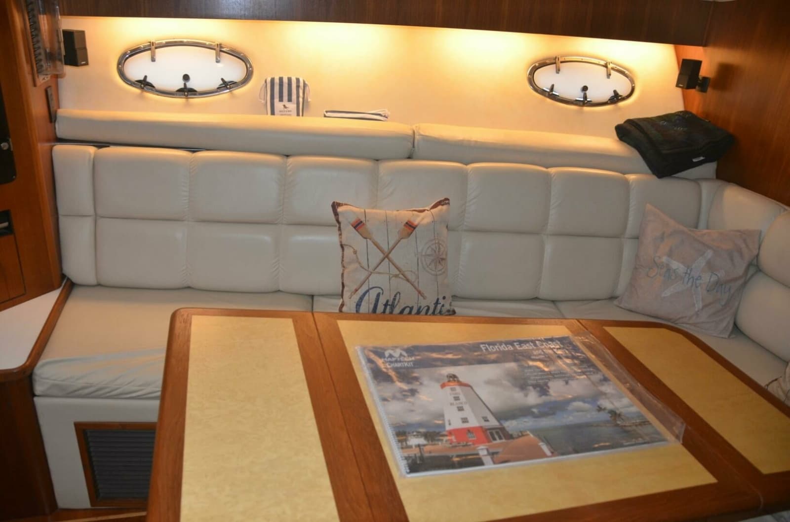 2001 Tiara Yachts 4100 Open - Photo 4