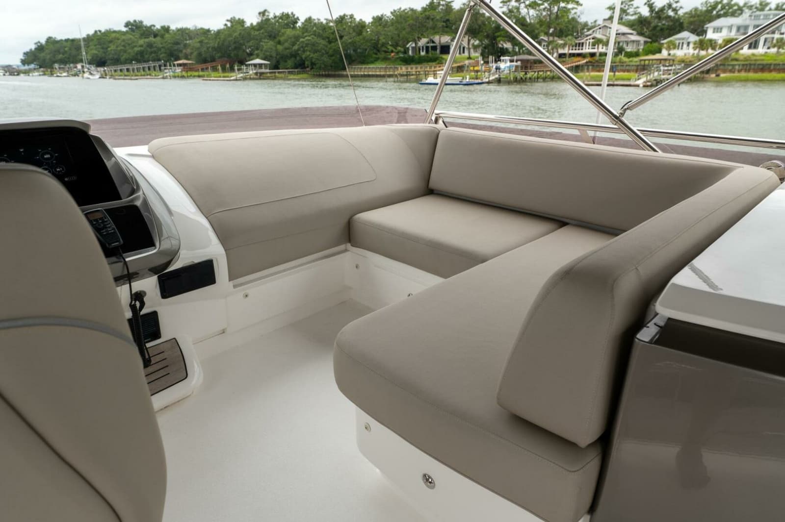 2021 Princess S62 - Photo 27