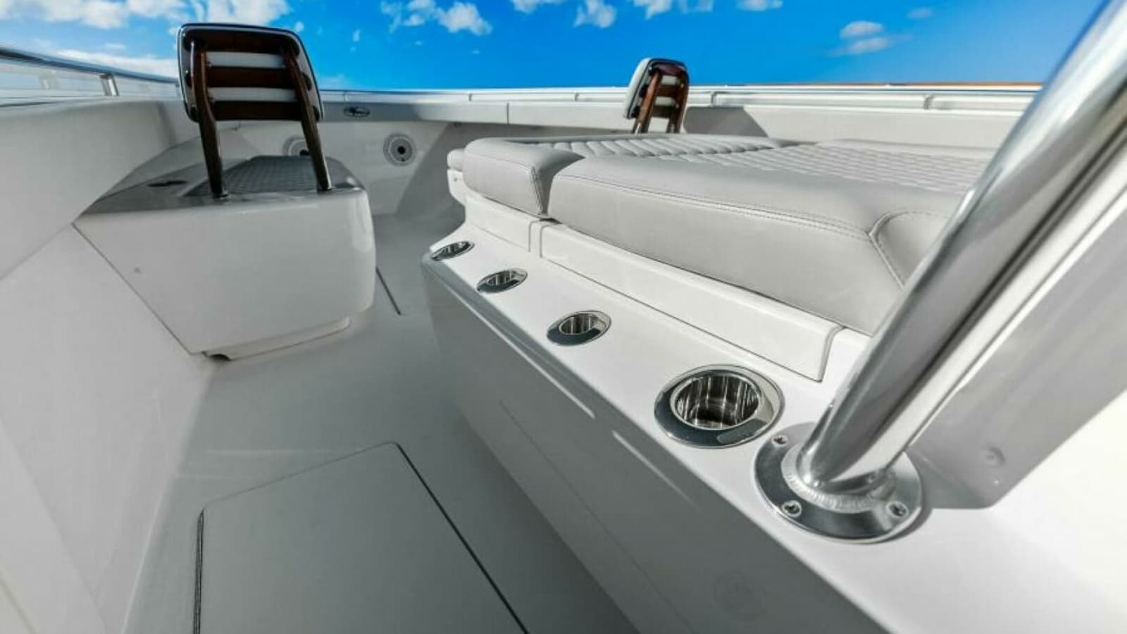 2021 Valhalla Boatworks V-37 - Photo 13