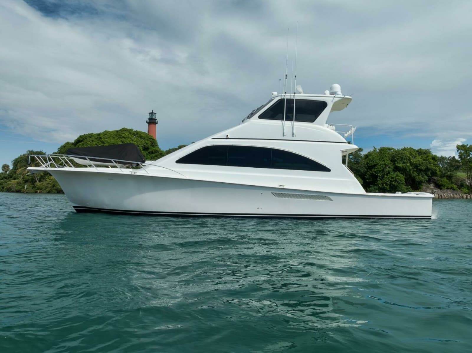 2004 Ocean Yachts 57 Enclosed Bridge Convertible - Photo 34