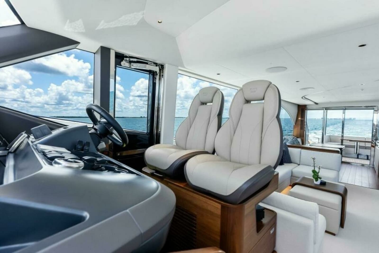 2024 Princess Y72 Motor Yacht - Photo 20