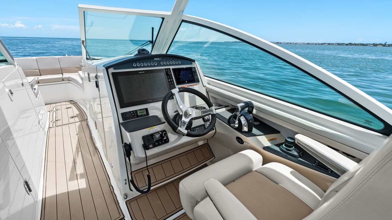 2019 Boston Whaler 320 Vantage - Photo 32