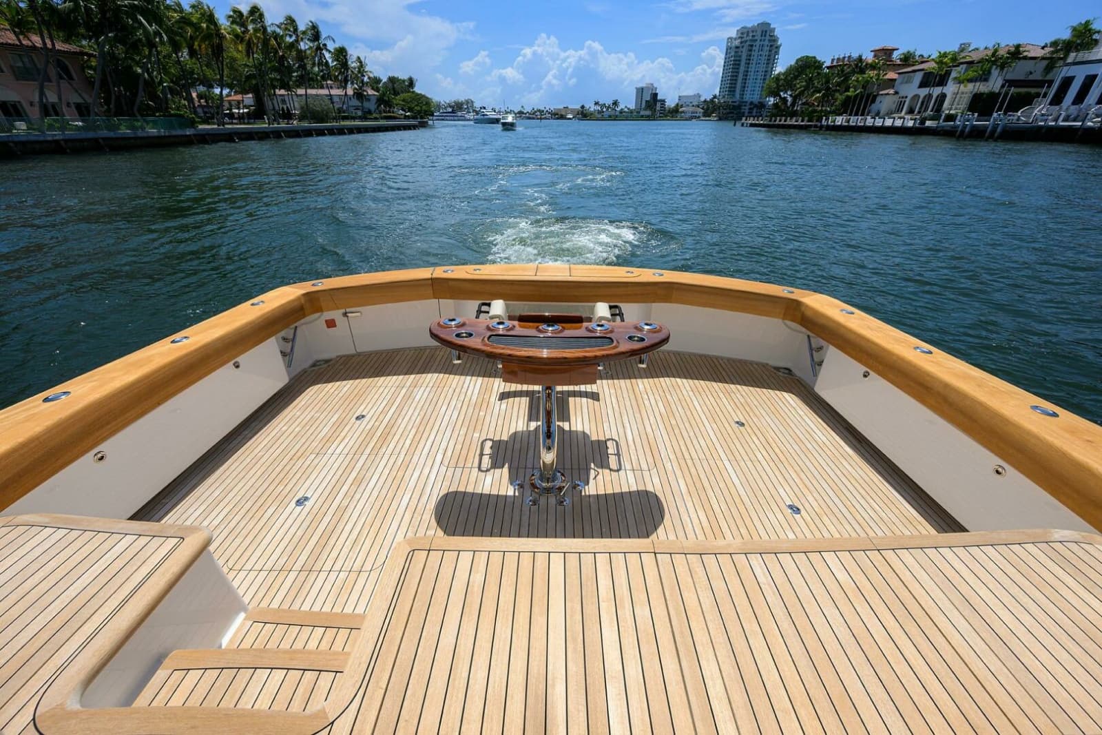 2021 Viking 72 Convertible - Photo 37