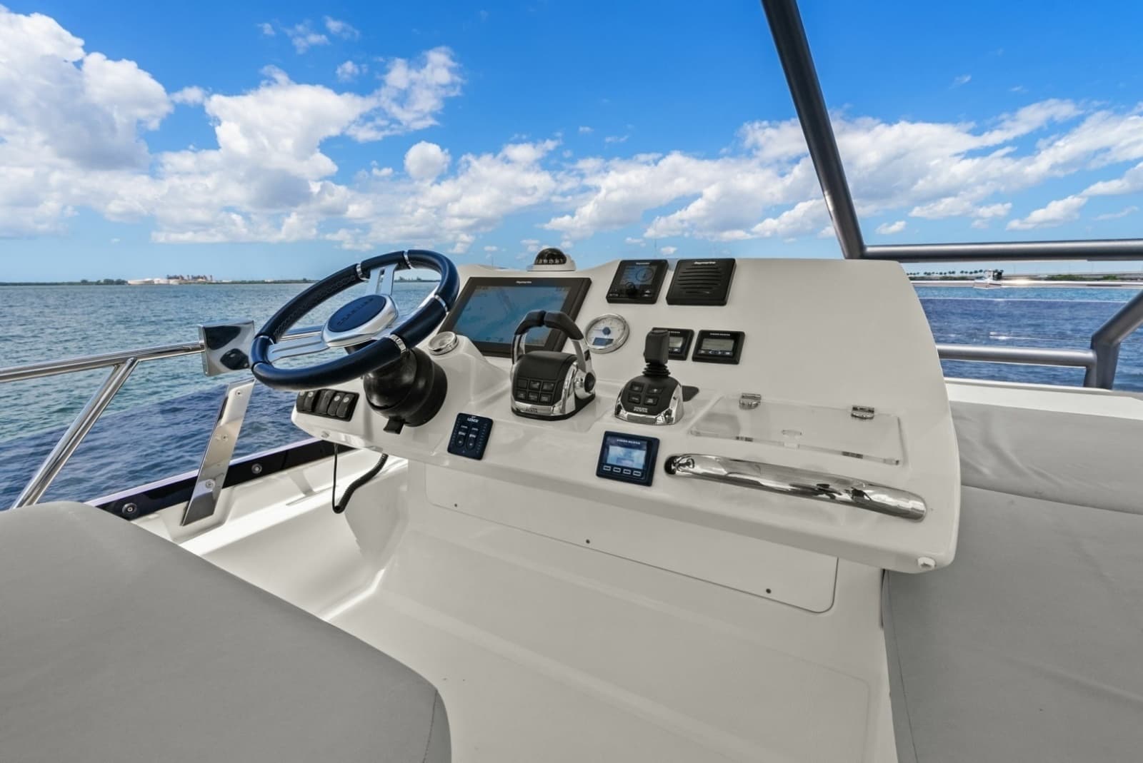 2020 Prestige 460 Flybridge - Photo 2