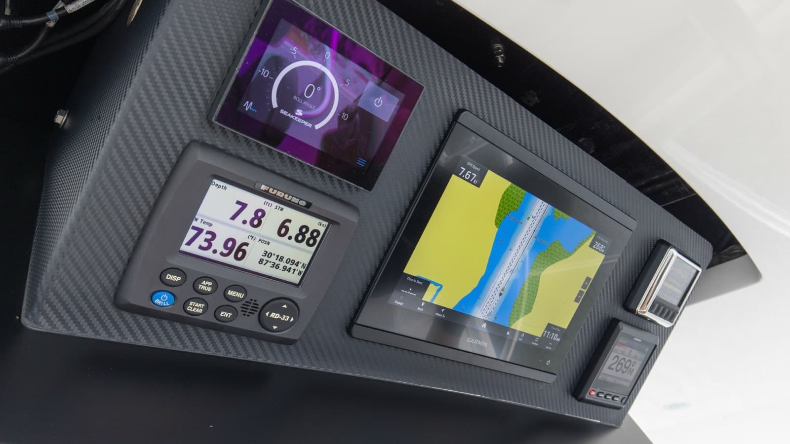 2020 Viking 68 Convertible - Photo 37