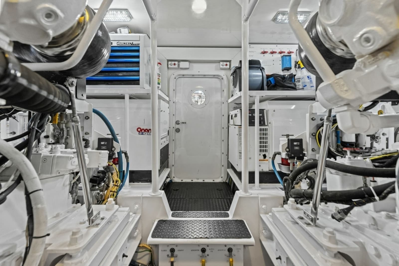 2008 Viking 68 Skybridge - Photo 137
