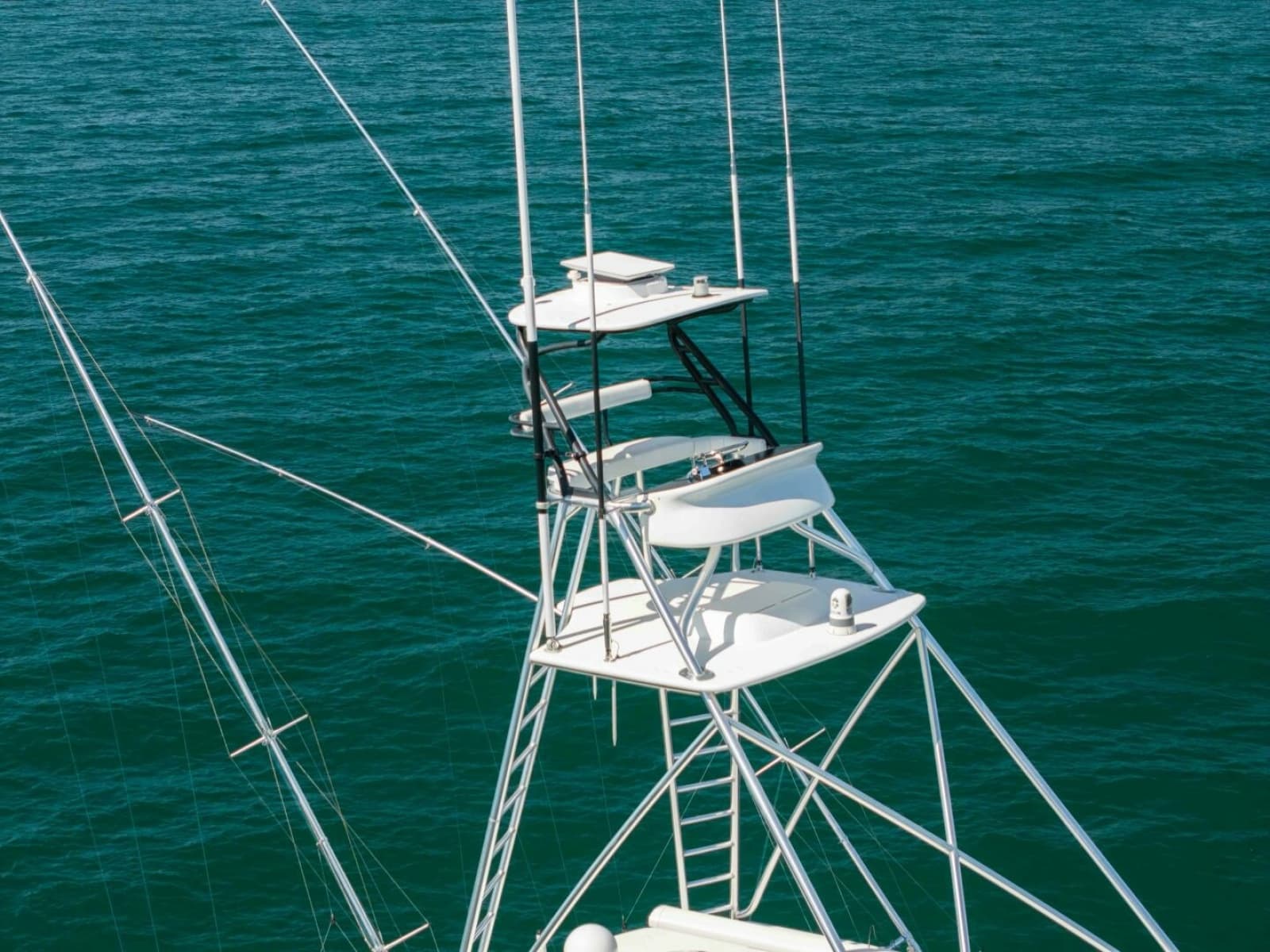 2013 Viking 76 Convertible - Photo 88