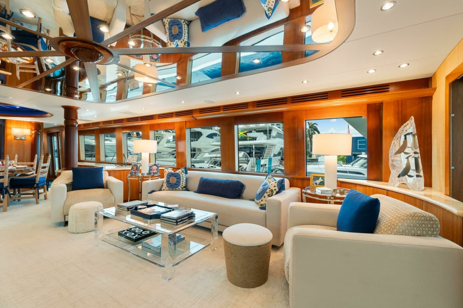 2005 Hatteras 100 Motor Yacht - Photo 25