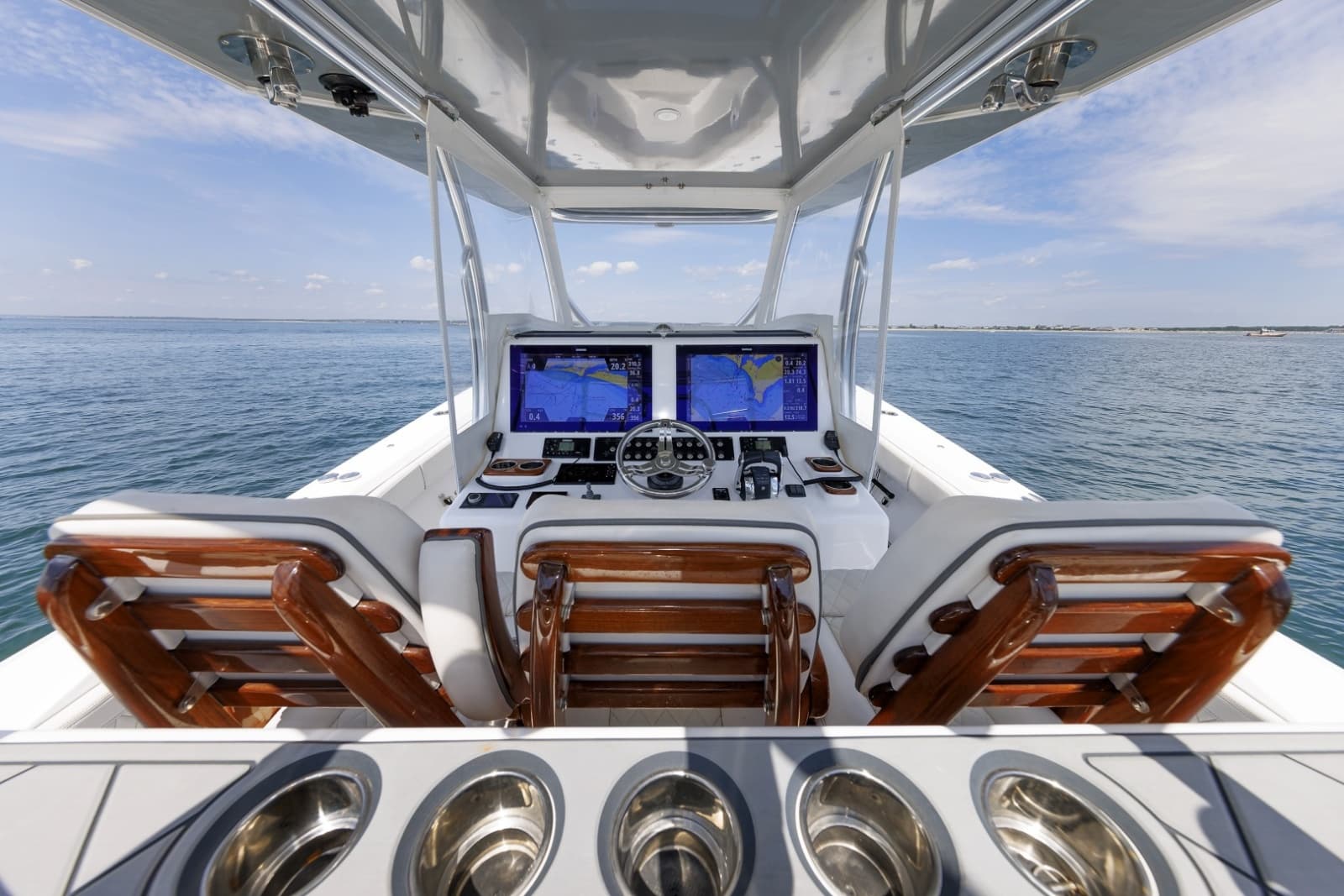 2021 Front Runner 39 Center Console - Photo 24