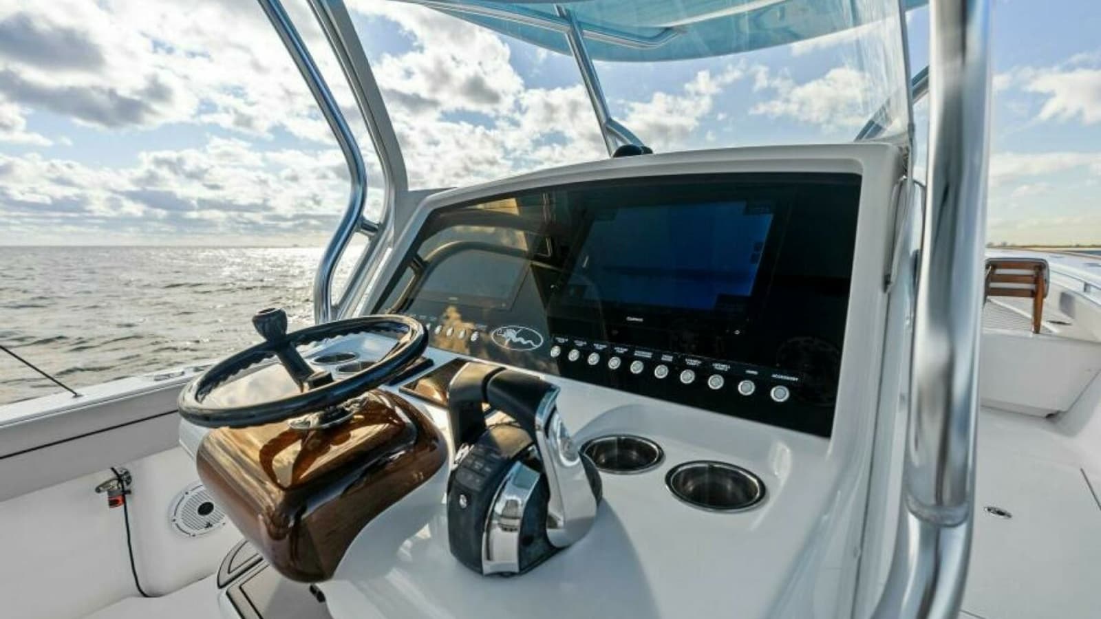 2021 Valhalla Boatworks V-37 - Photo 20