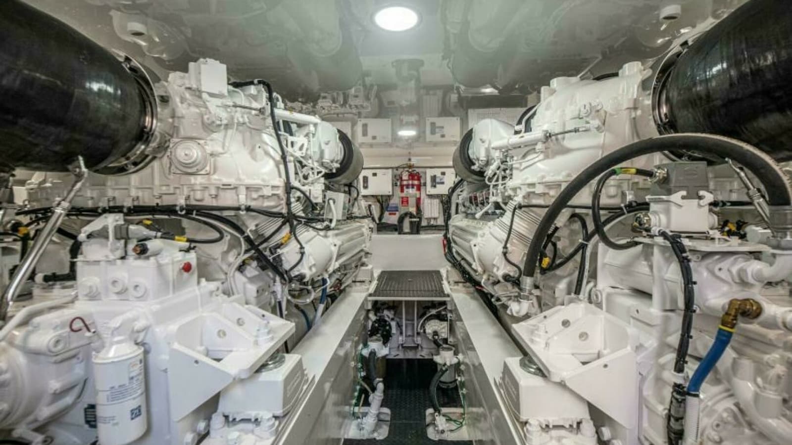 2023 Viking 64 Convertible - Photo 57