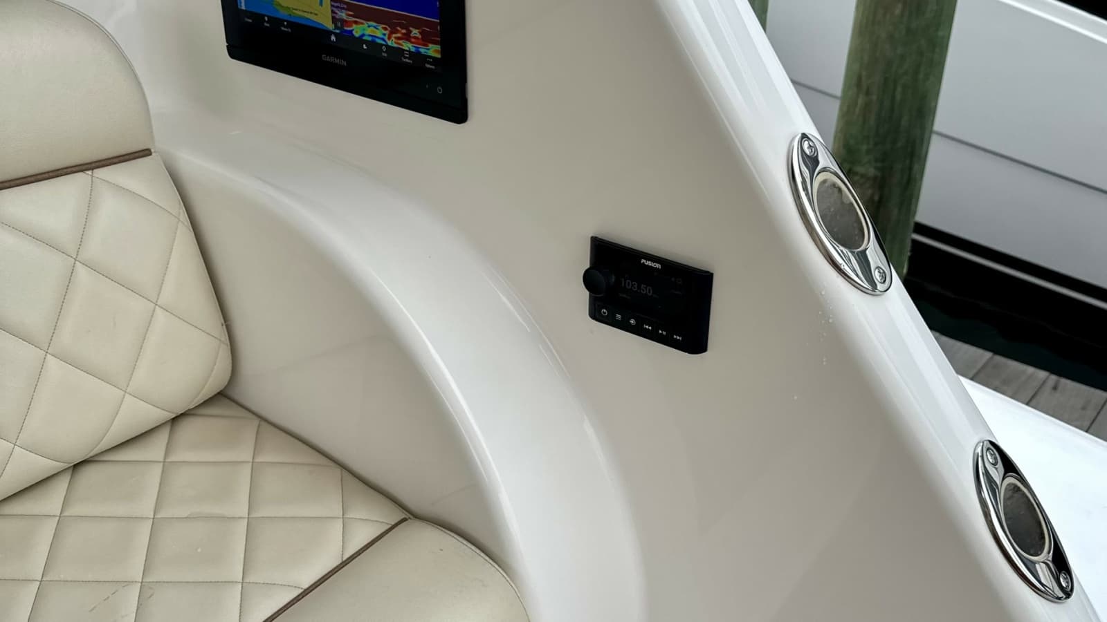 2021 Viking 48 Convertible - Photo 36