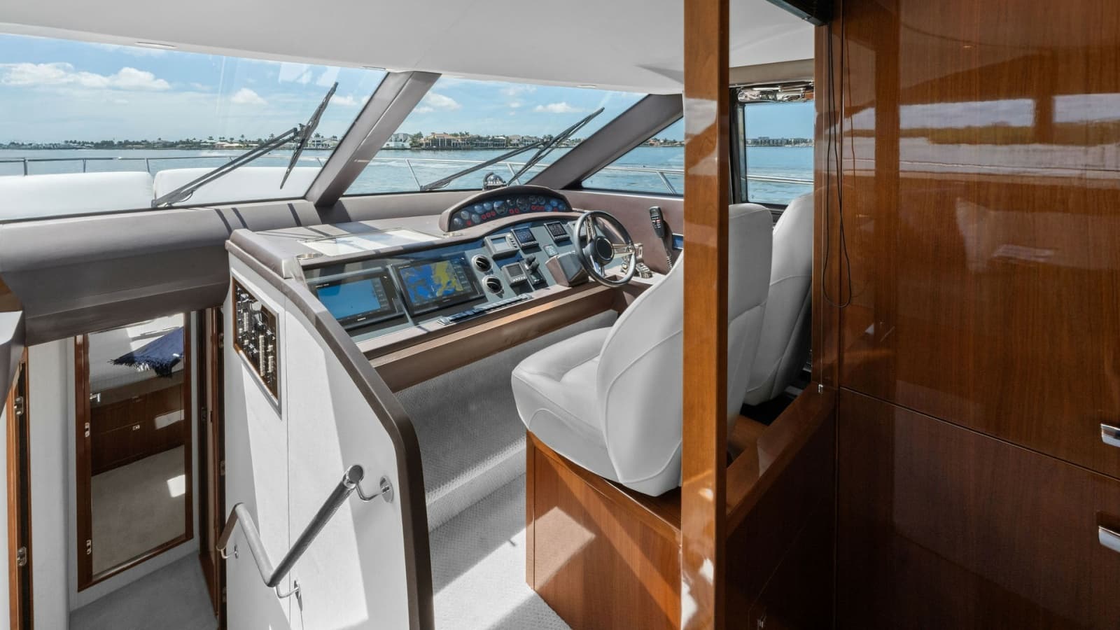 2016 Princess 64 Flybridge - Photo 26