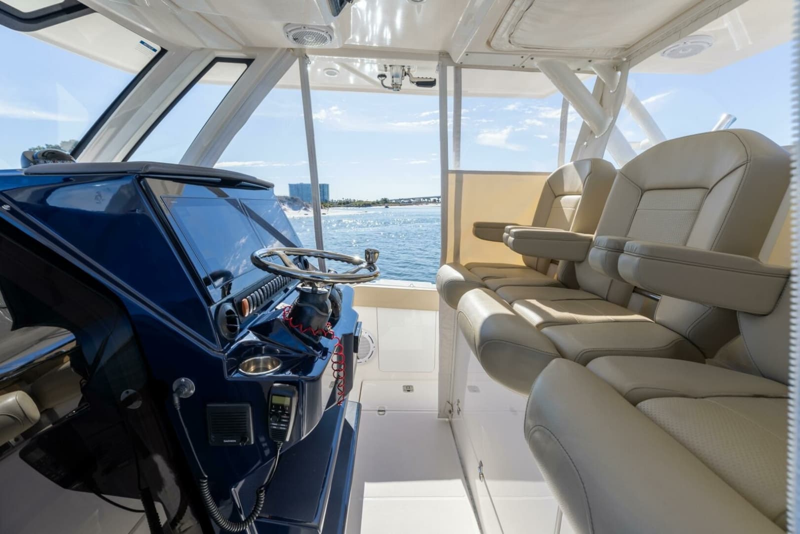 2019 Pursuit S 368 - Photo 3