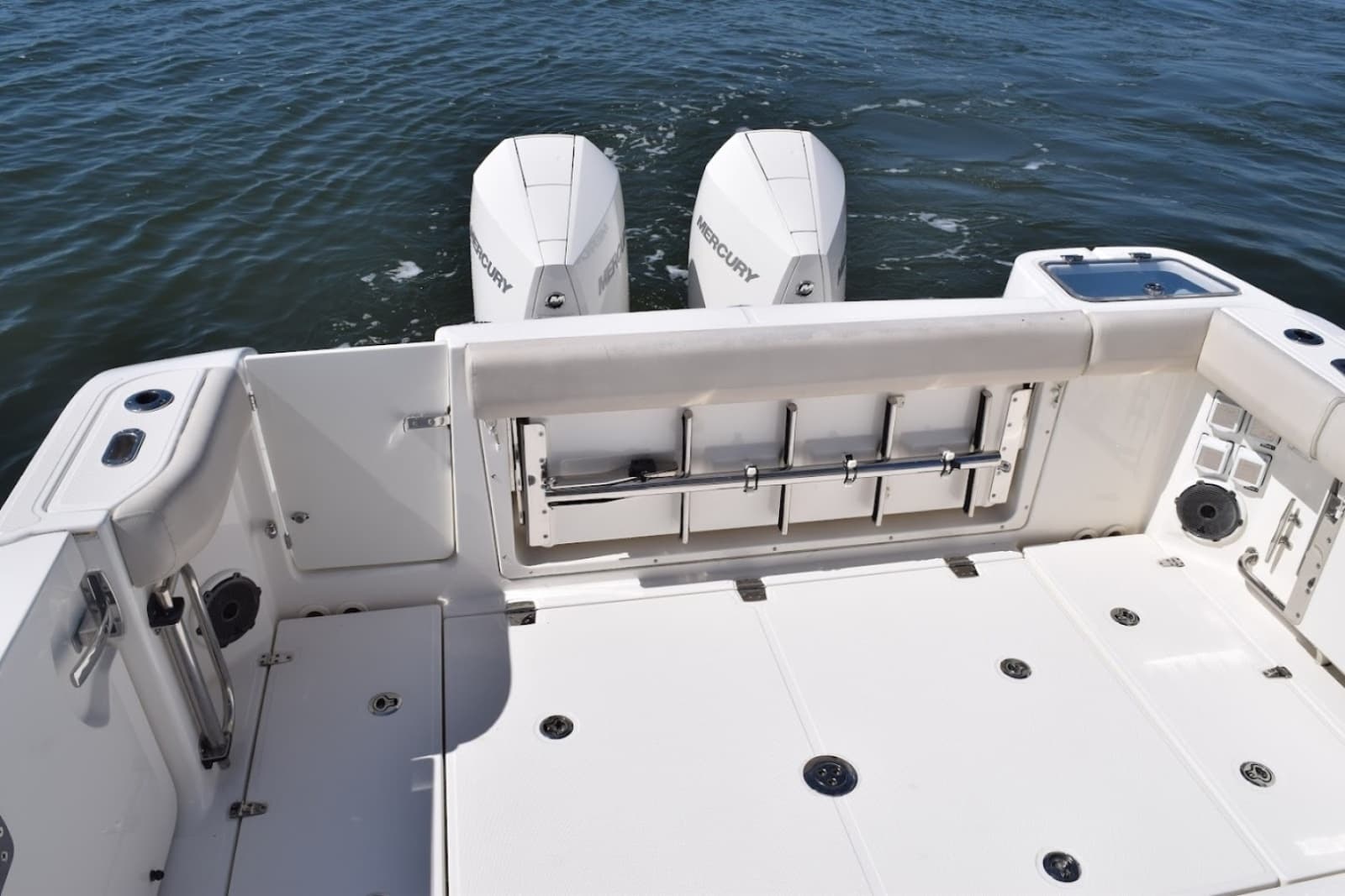 2021 Boston Whaler 325 Conquest - Photo 11