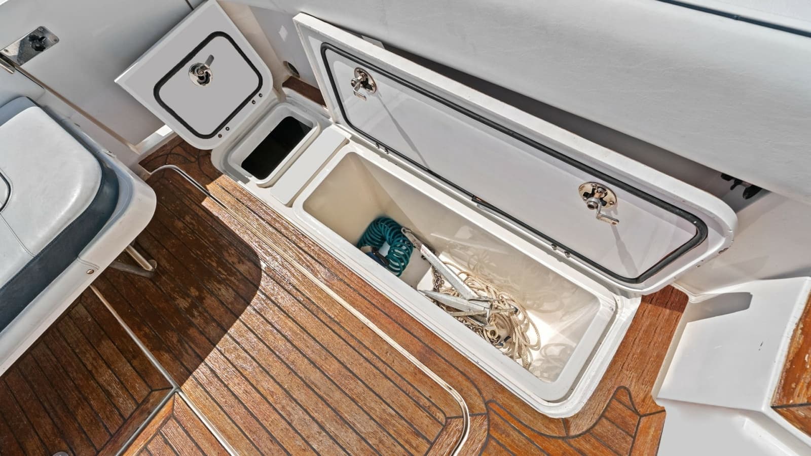2005 Sunseeker 37 Sport Tower - Photo 37