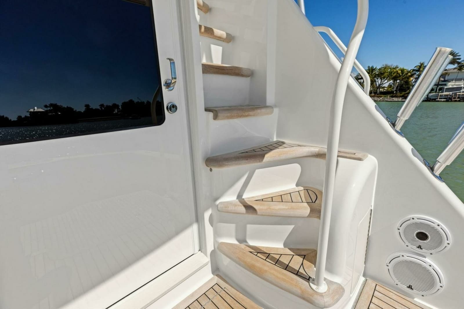 2023 Viking 54 Convertible - Photo 97
