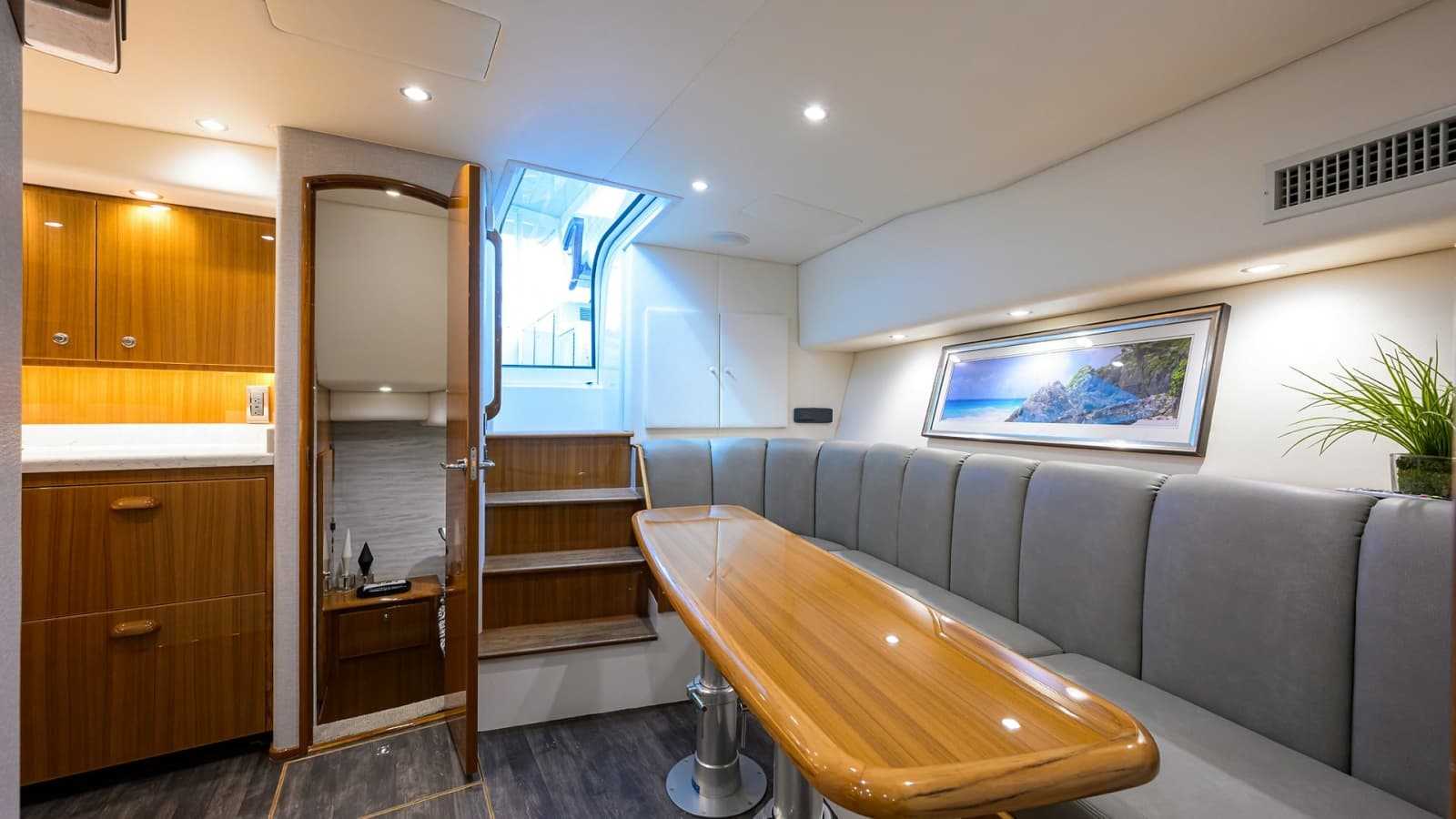 2022 Viking 44 Open - Photo 3