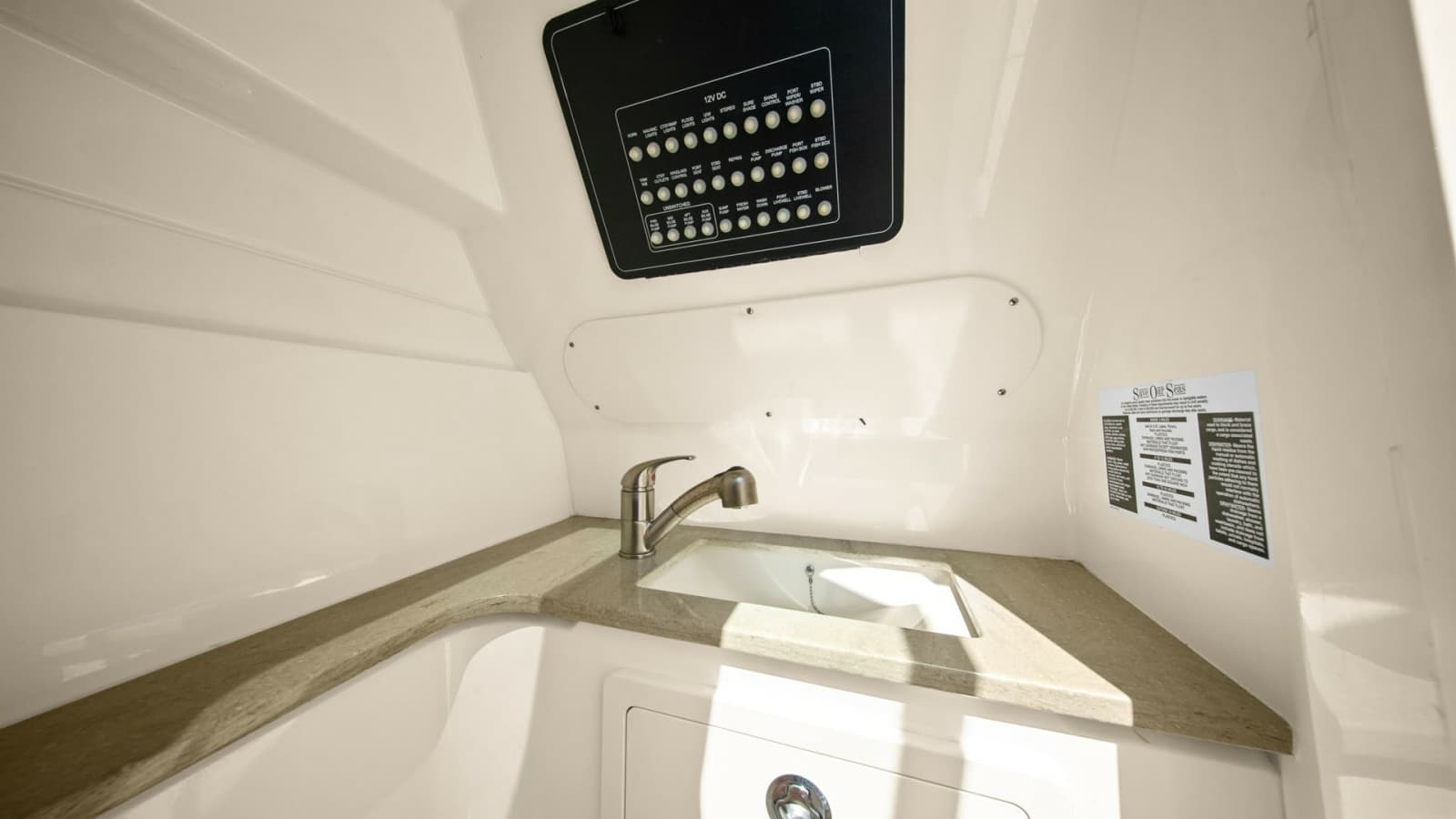 2019 Boston Whaler 320 Vantage - Photo 13