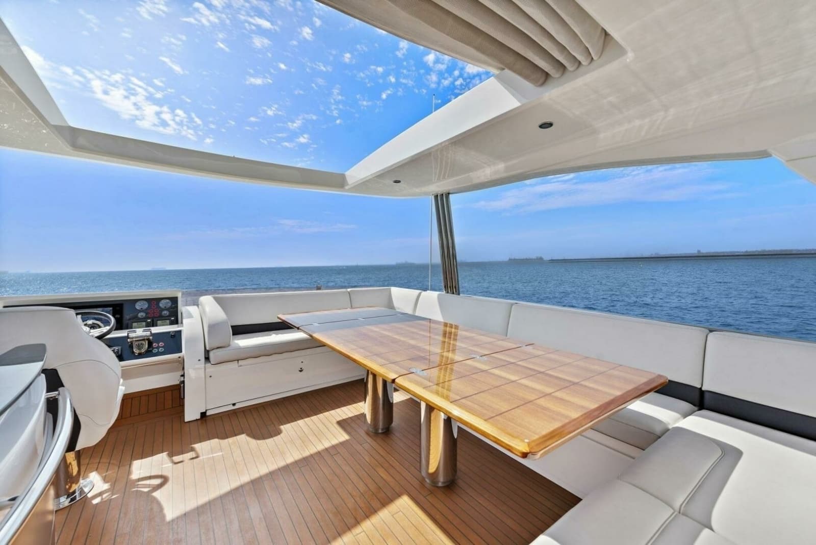 2015 Princess 72 Motoryacht - Photo 11