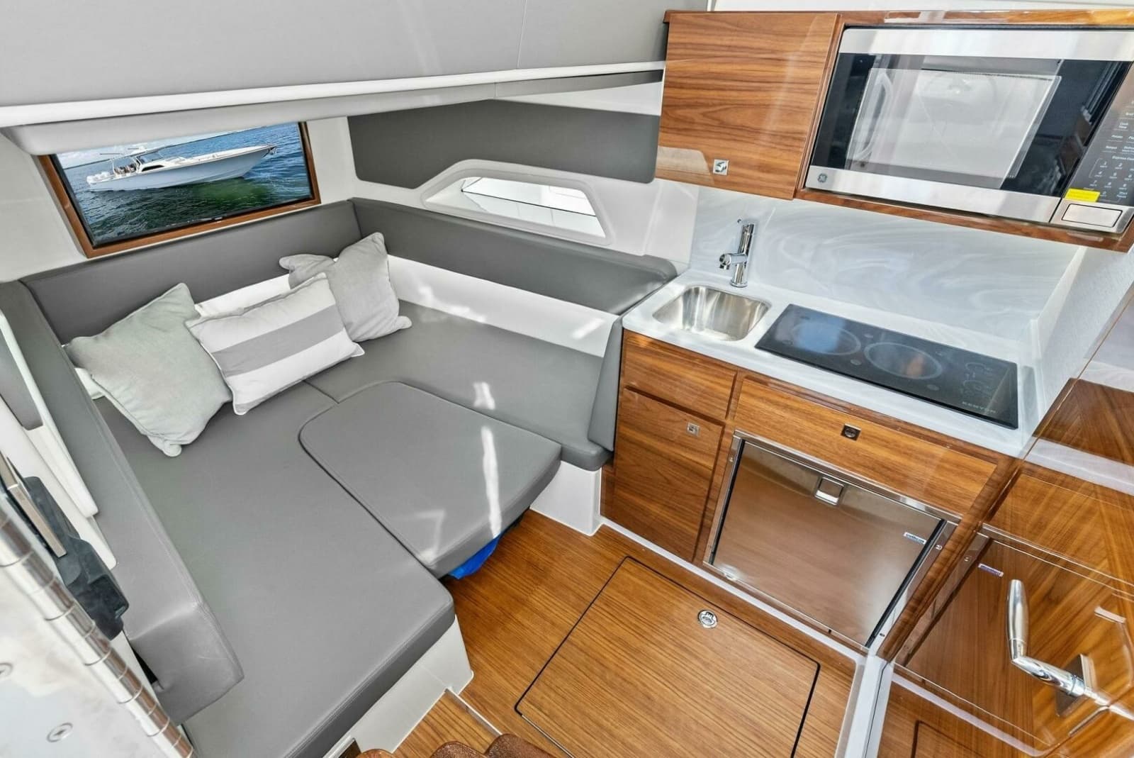 2026 Valhalla Boatworks V46 - Photo 51