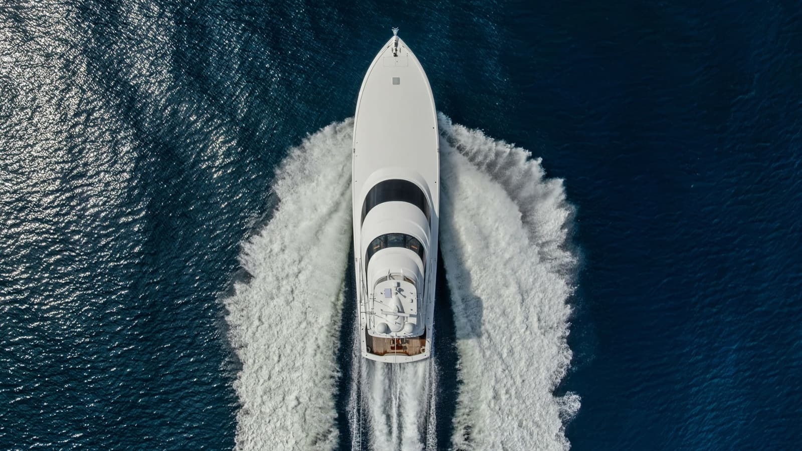 2017 Viking 80 Convertible - Photo 82
