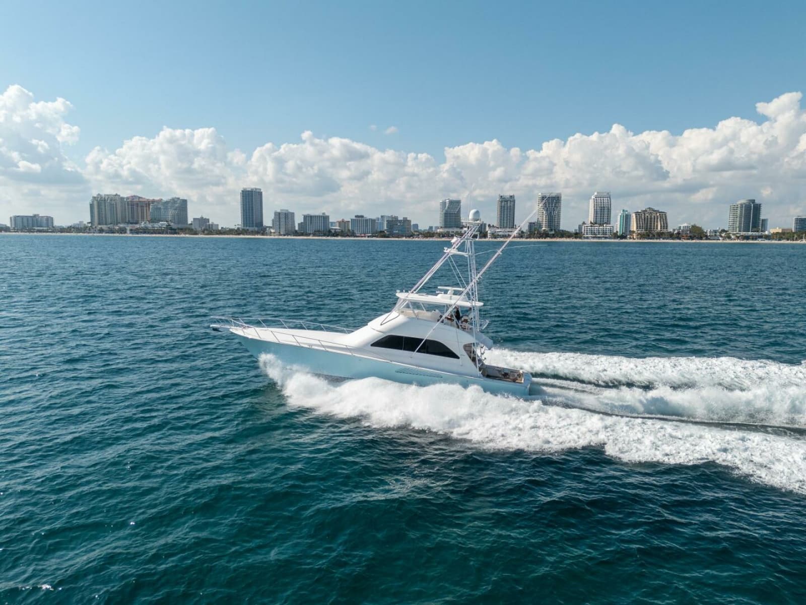 2006 Viking 68 Convertible - Photo 12