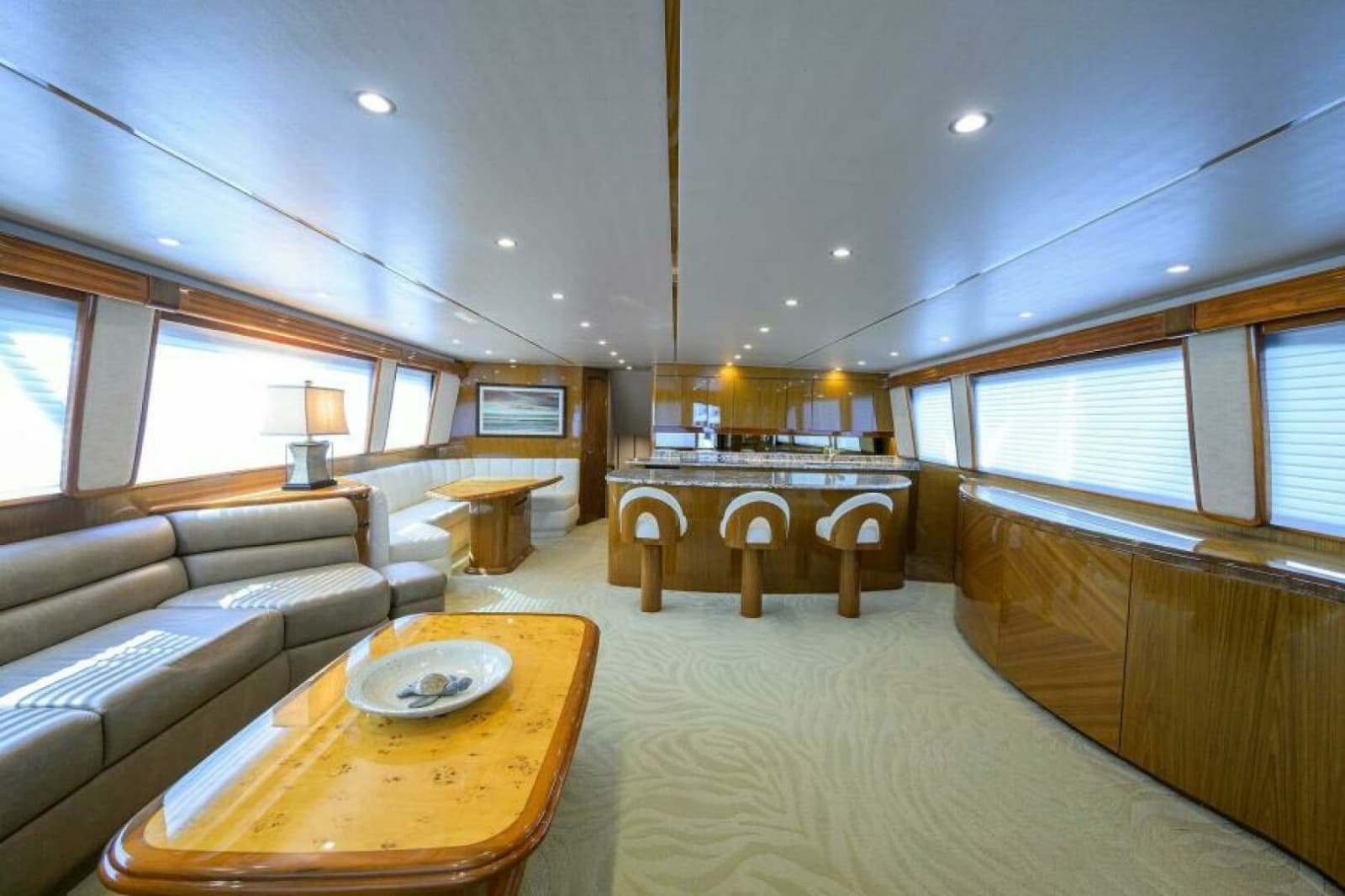 2013 Viking 82 Convertible - Photo 2
