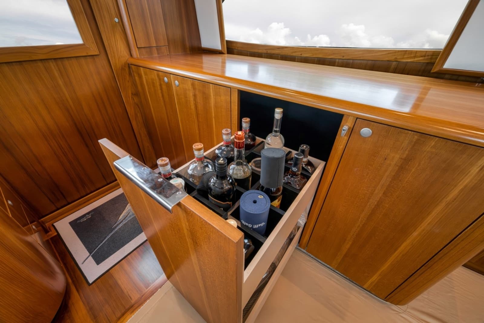 2021 Weaver 75 Convertible - Photo 26