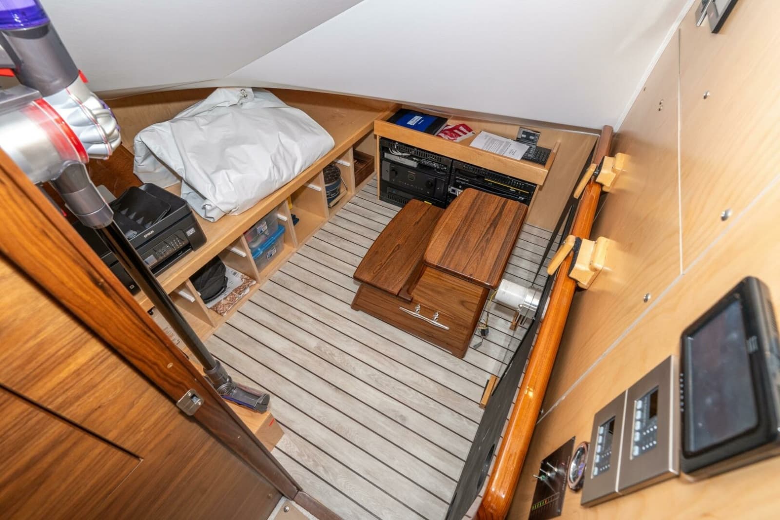 2025 Viking 90C - Photo 61