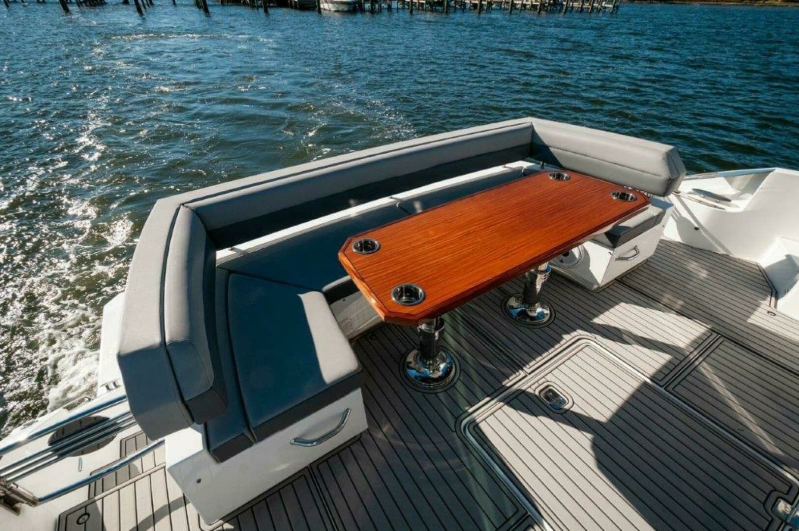 2020 Cruisers Yachts 60 Cantius - Photo 39